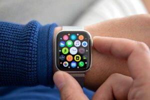 Apple banned from selling smartwatches over claims it stole medical tech after court rejected tech giant’s appeal banned sales in US