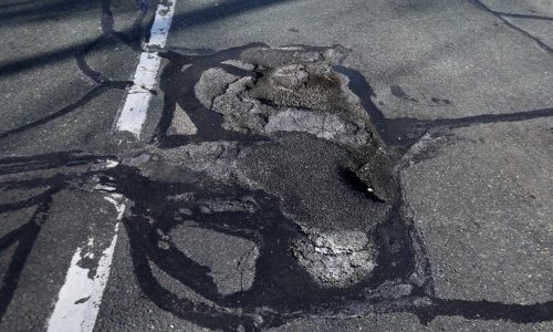 Massachusetts pothole season is starting early: How can drivers avoid tire damage?