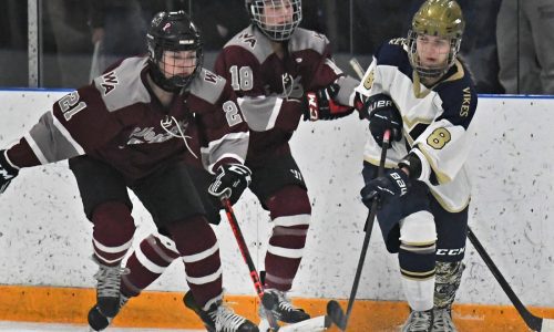 Westford Academy girls hockey team upsets Winthrop, 3-2
