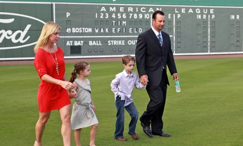 Stacy Wakefield, wife of late Red Sox pitcher Tim Wakefield, passes away