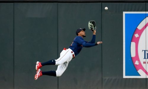 Upbeat Byron Buxton ready to return to center field for Twins: “The pain’s gone, so I’m a lot more happy”