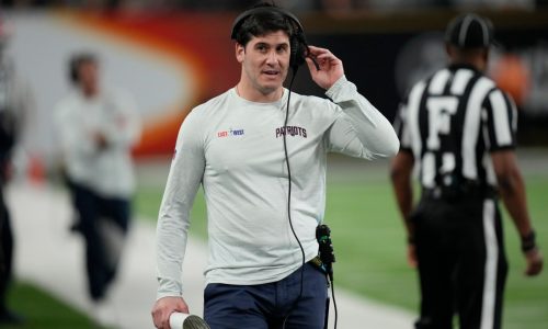 Patriots lose RBs coach Vinnie Sunseri to University of Washington, per report