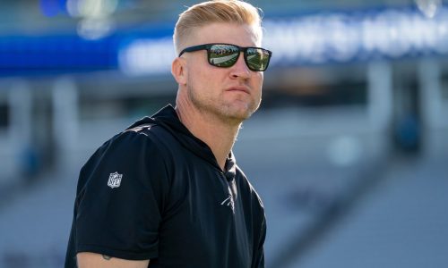 Vikings hire NFL journeyman Josh McCown as quarterbacks coach