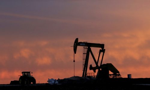 Diamondback, Endeavor deal would create new oil giant in Permian Basin