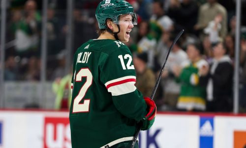 Wild rally with seven third-period goals to beat NHL’s best