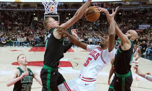 Celtics handle Bulls in return from All-Star break for seventh straight victory