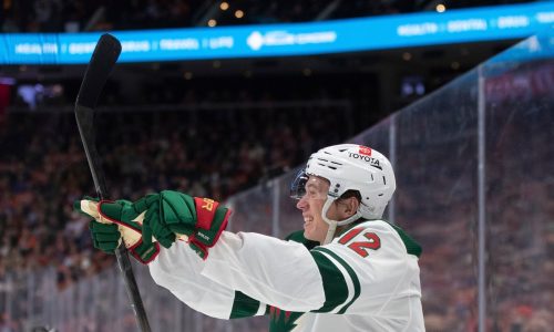 Scoreboard watching? Wild players say yes, coach says no