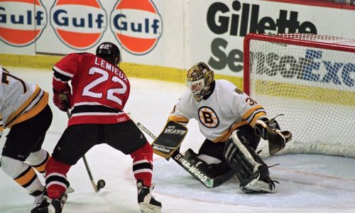 Former Bruins goalie Blaine Lacher passes away at age 53