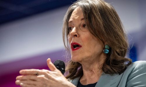 Marianne Williamson suspends presidential campaign, ending long-shot challenge to Biden
