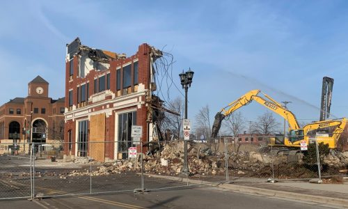Ford building — historical site of early auto manufacturing — demolished on St. Paul’s University Avenue