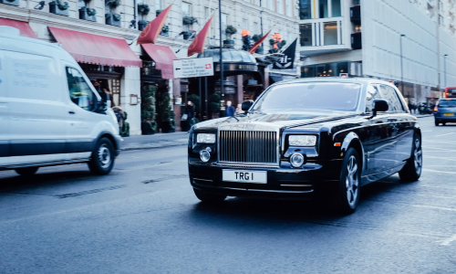 Unlocking Luxury: The Advantages of Renting a Rolls-Royce