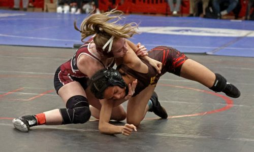 Amelyiah Martinez lifts Lowell to All-State girls wrestling title