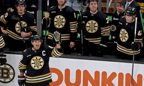 Bruins fall to Tampa Bay, 3-2 , in shootout