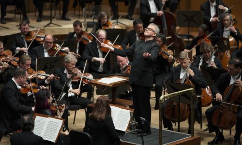 Concert review: Vänskä returns to Minnesota Orchestra with thrilling program mixing beloved and new