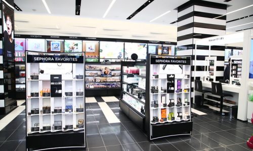 ‘Shameful’: White teen girls at Boston Sephora reportedly use dark makeup for blackface