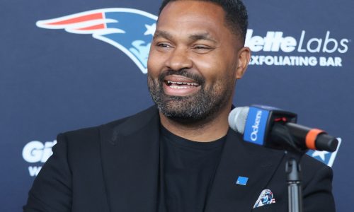 Jerod Mayo, Eliot Wolf explain why Patriots will play younger players