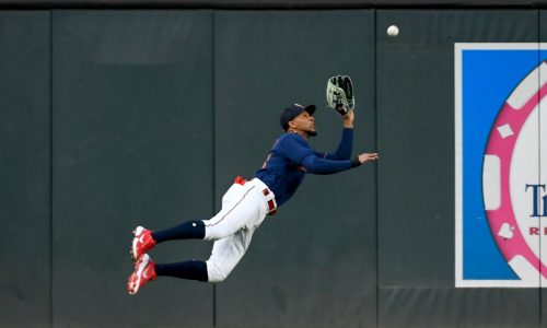 ‘It’s where he belongs’: Twins teammates excited to have Byron Buxton back in outfield