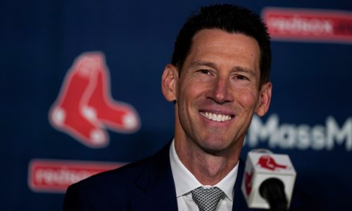 Alex Cora explains how Red Sox are “totally different” in Craig Breslow era