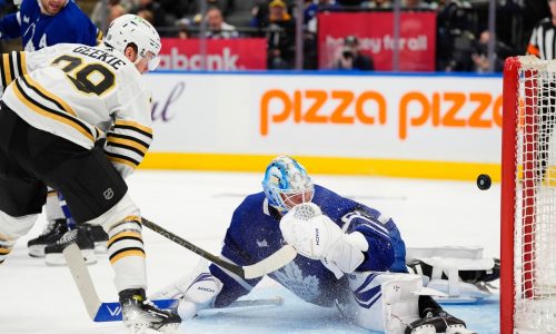 Bruins thwart Maple Leafs again, 4-2