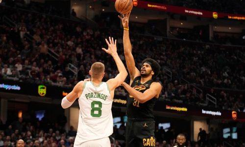 Celtics’ winning streak stopped at 11 after blowing huge 4th quarter lead to Cavs