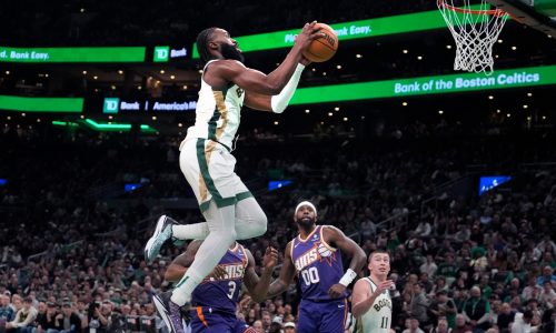 Jaylen Brown scores 37 as Celtics crush Suns from deep in fourth straight win