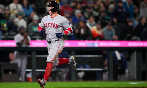 Tyler O’Neill makes MLB history with 5th consecutive Opening Day homer