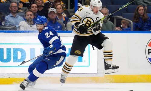 Bruins drop 3-1 decision to Lightning on the road