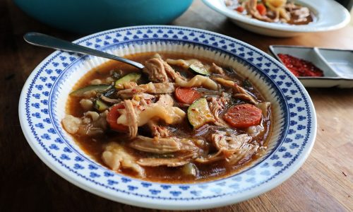 Recipe: Korean hand-torn noodle soup with chicken lifts the spirit