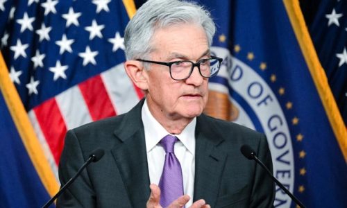 Federal Reserve Leaves Interest Rates Unchanged, Signals 3 Cuts This Year