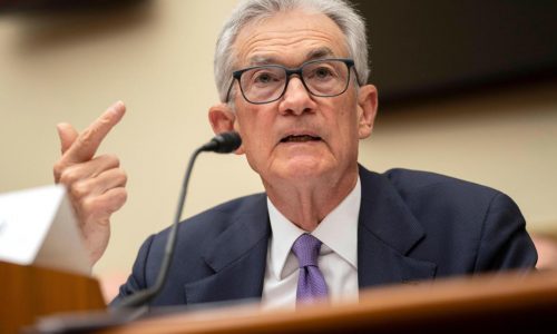 Lawmakers call on Fed to lower interest rate ahead of Wednesday announcement