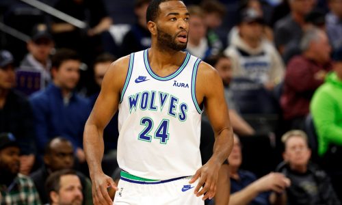 Timberwolves celebrate news of T.J. Warren’s signing for rest of season