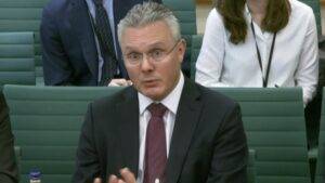 Santander UK Chief Voices Concerns Over Investing in the UK