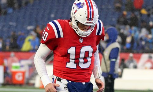 Source: Patriots trading QB Mac Jones to Jaguars