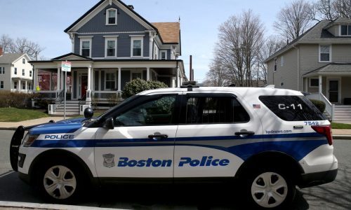 Boston police detectives ink new contract with city