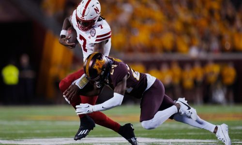 Gophers cornerback and lineman enter the NCAA transfer portal