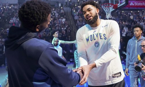 Karl-Anthony Towns cleared for full contact and is ‘progressing toward his return to play’ for Timberwolves