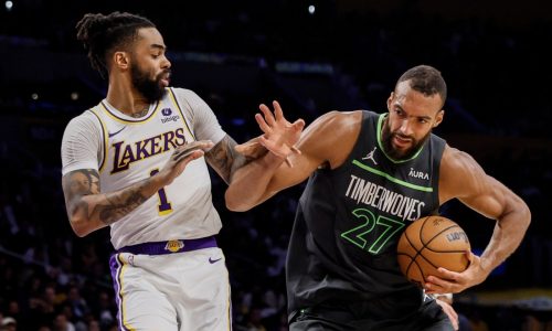 Timberwolves top star-less Lakers