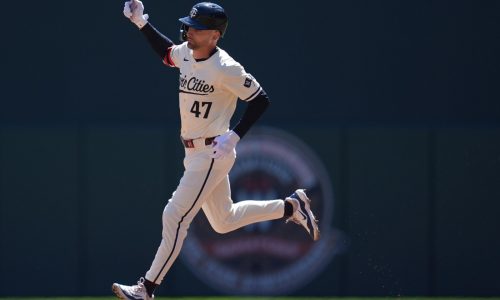 Edouard Julien powers Twins past Dodgers in series finale