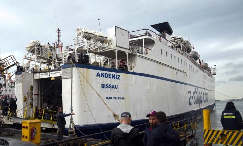 Freedom Flotilla carrying Gaza aid, Minnesota volunteers unable to leave dock