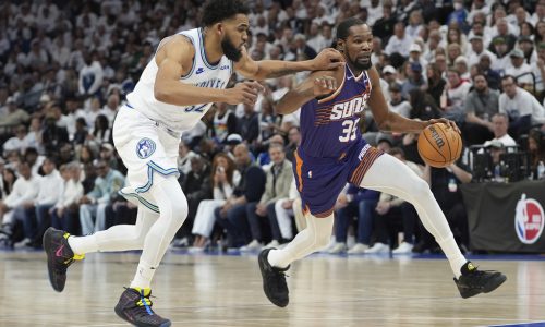 Jace Frederick: By defending Kevin Durant, Karl-Anthony Towns sacrifices to benefit Timberwolves