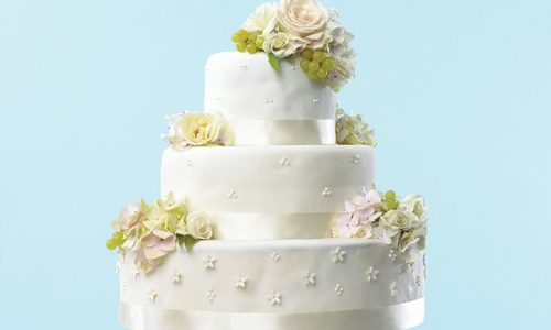 Dig in to these delicious wedding cake options