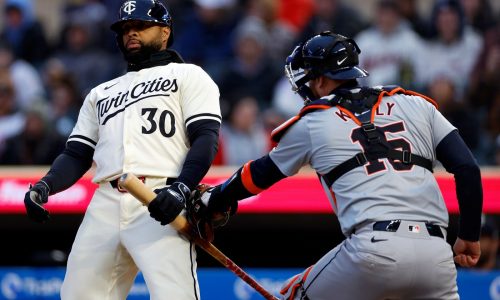 Late error sinks Twins in loss to Tigers, losing streak hits five