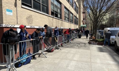 Migrants Reapplying for Shelter Still Face Waits, Lack of Beds Despite New Settlement Rules