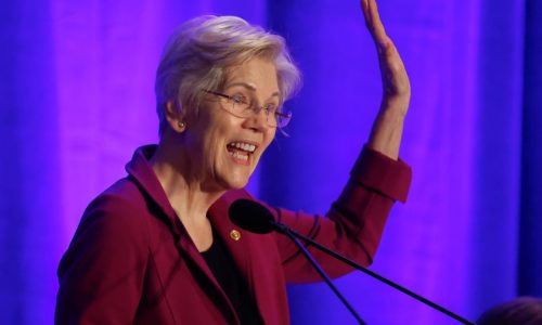 Elizabeth Warren slammed for wanting to ‘break up Apple’s smartphone monopoly’