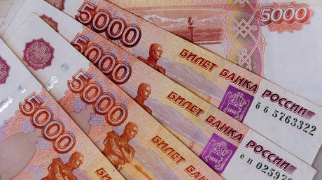 Share of ruble in Russia’s European trade hits new record