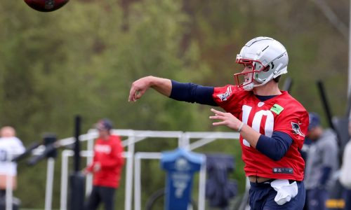 How Drake Maye is taking charge at Patriots rookie minicamp