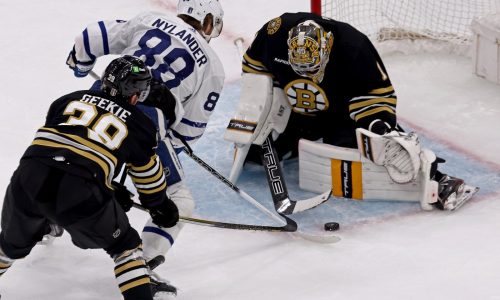 David Pastrnak lifts Bruins over Leafs in Game 7 OT , 2-1
