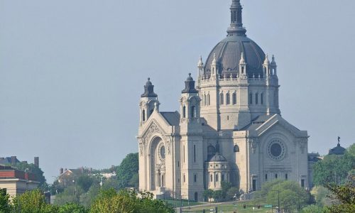 Canadian wildfire smoke chokes upper Midwest for second straight year