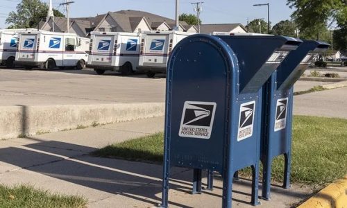 Democrats Urge Postal Regulatory Commission to Block USPS Proposed Price Hikes