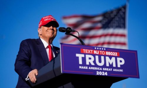 Pols & Politics: What to do about Donald Trump if you are a Massachusetts Republican?